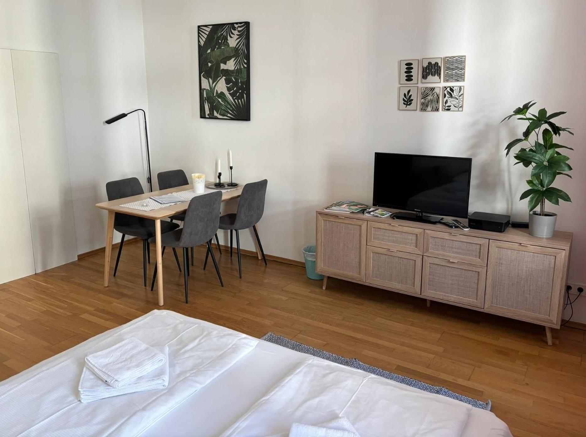 Casa Nostra - Helle Wohnung - direkt am Augarten Wien Exterior foto